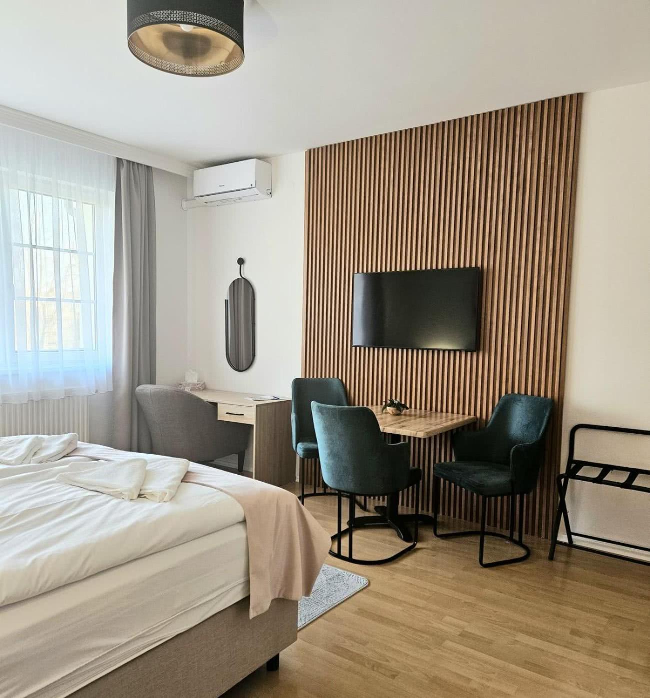 Sárvár Holdvirag Hotel מראה חיצוני תמונה